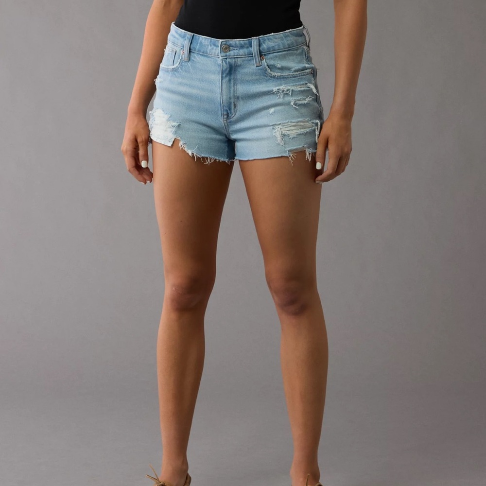 American Eagle Stretch Ripped Denim Perfect Shortie Size 0